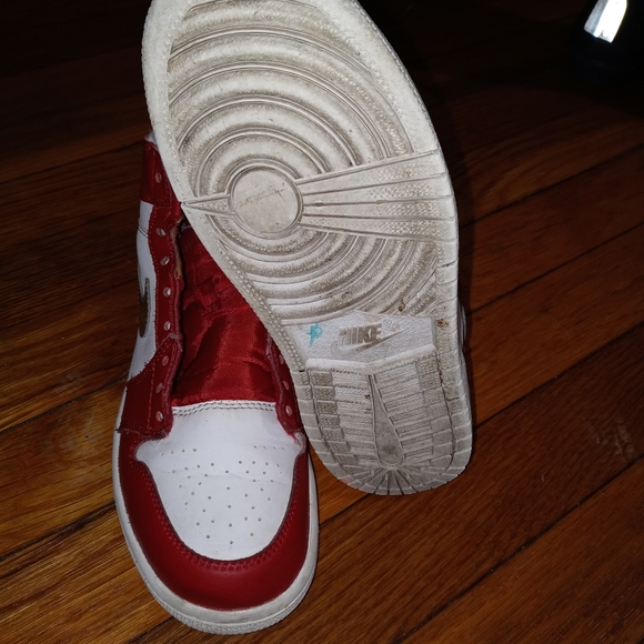 Jordan - Picture 3 of 3